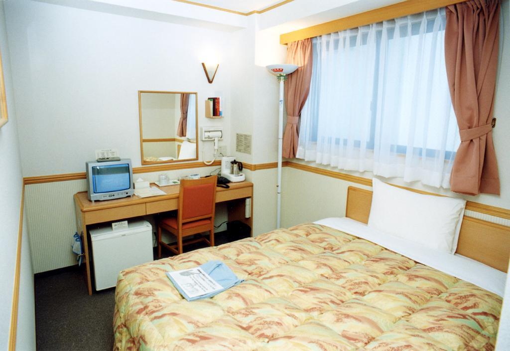 פוקואוקה Toyoko Inn Hakata-Guchi Ekimae חדר תמונה