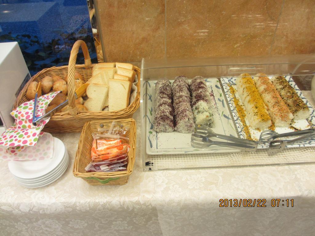 פוקואוקה Toyoko Inn Hakata-Guchi Ekimae מראה חיצוני תמונה